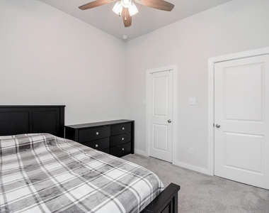 16635 Bristol Steel Lane - Photo Thumbnail 29