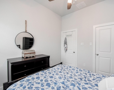 16635 Bristol Steel Lane - Photo Thumbnail 26