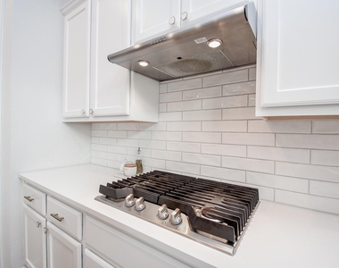 16635 Bristol Steel Lane - Photo Thumbnail 12