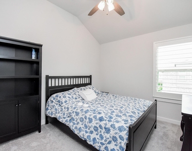 16635 Bristol Steel Lane - Photo Thumbnail 25