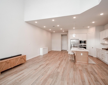 16635 Bristol Steel Lane - Photo Thumbnail 8