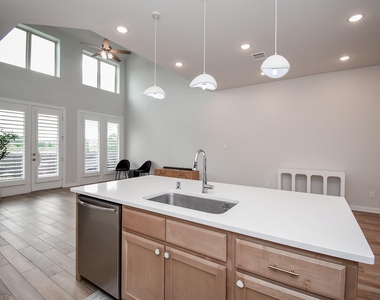 16635 Bristol Steel Lane - Photo Thumbnail 13