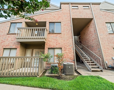 2023 Gentryside Drive - Photo Thumbnail 5