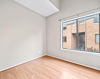2023 Gentryside Drive - Photo Thumbnail 10