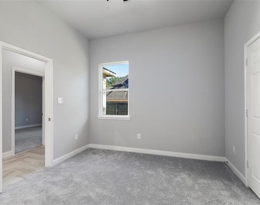 17403 Harmony Hill Drive - Photo Thumbnail 18