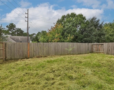 17403 Harmony Hill Drive - Photo Thumbnail 23