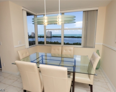 5550 Heron Point Drive - Photo Thumbnail 4