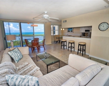 5550 Heron Point Drive - Photo Thumbnail 7