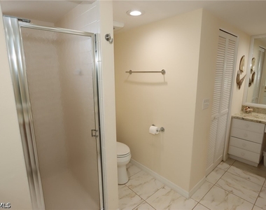 5550 Heron Point Drive - Photo Thumbnail 16