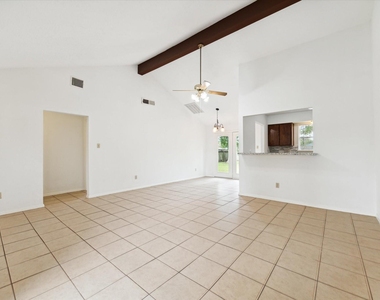 2723 N Brompton Drive - Photo Thumbnail 6