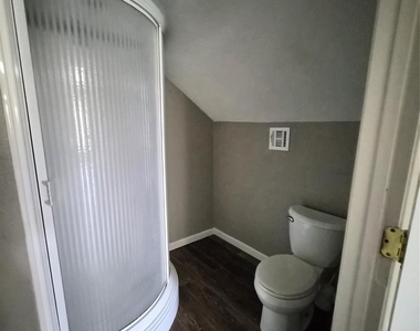 209 Florence Street - Photo Thumbnail 22