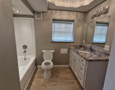 209 Florence Street - Photo Thumbnail 10