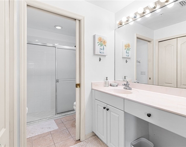 12141 Summergate Circle - Photo Thumbnail 20