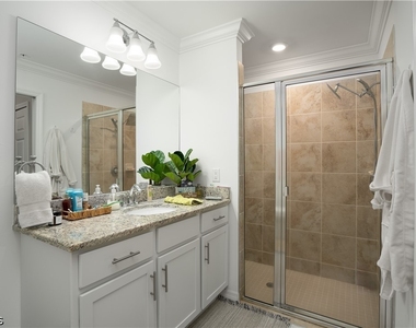 43030 Greenway Boulevard - Photo Thumbnail 4