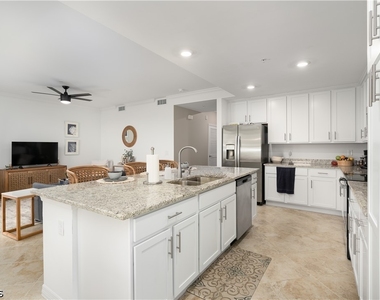43030 Greenway Boulevard - Photo Thumbnail 11