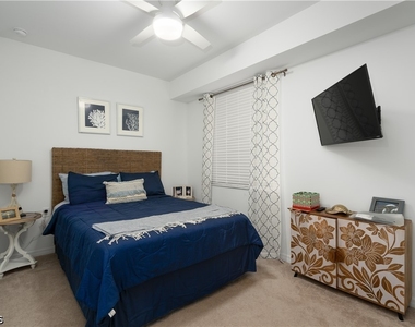 43030 Greenway Boulevard - Photo Thumbnail 5