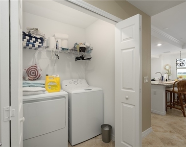 43030 Greenway Boulevard - Photo Thumbnail 7
