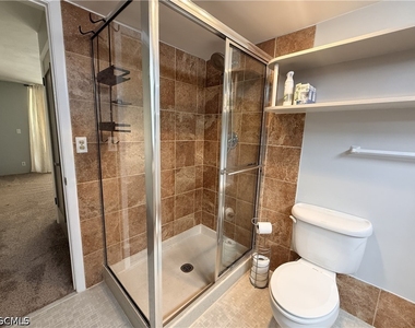 1608 Se 28th Terrace - Photo Thumbnail 15