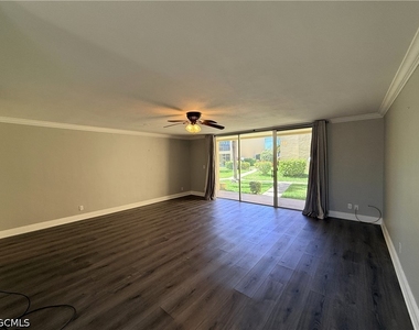1608 Se 28th Terrace - Photo Thumbnail 1