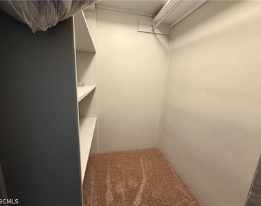 1608 Se 28th Terrace - Photo Thumbnail 17
