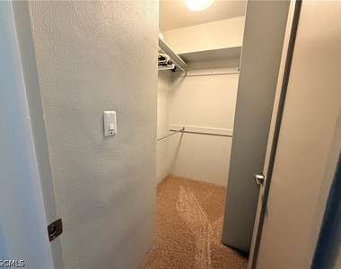1608 Se 28th Terrace - Photo Thumbnail 18