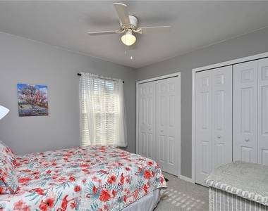 19999 Lake Vista Circle - Photo Thumbnail 15