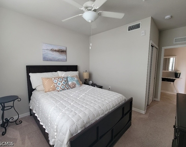 10700 Palazzo Way - Photo Thumbnail 5