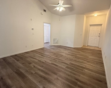 8416 Bernwood Cove Loop - Photo Thumbnail 3