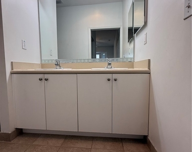 8416 Bernwood Cove Loop - Photo Thumbnail 13