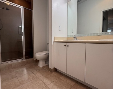 8416 Bernwood Cove Loop - Photo Thumbnail 14