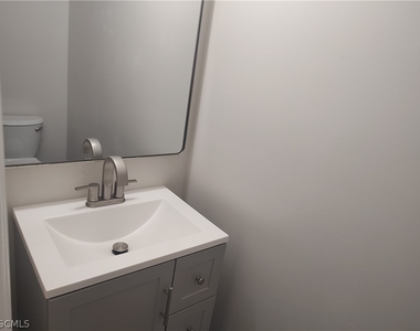 2434 Laurentina Lane - Photo Thumbnail 14