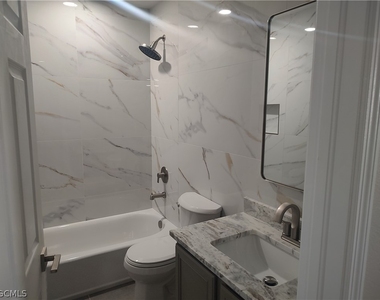 2434 Laurentina Lane - Photo Thumbnail 13