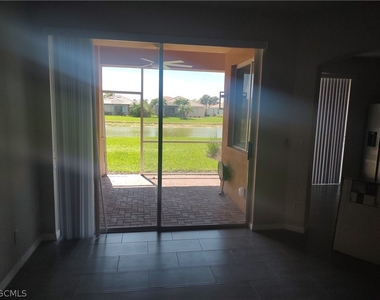 2434 Laurentina Lane - Photo Thumbnail 3