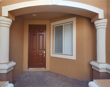 2434 Laurentina Lane - Photo Thumbnail 2