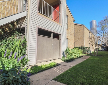 2025 Augusta Drive - Photo Thumbnail 17