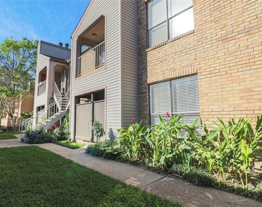 2025 Augusta Drive - Photo Thumbnail 18