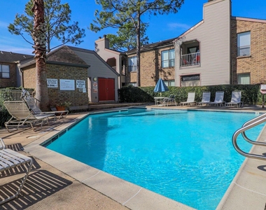 2025 Augusta Drive - Photo Thumbnail 16