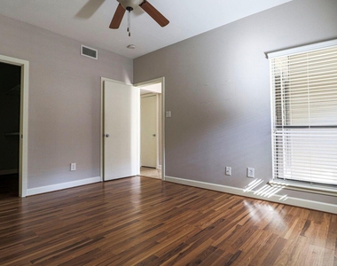 2025 Augusta Drive - Photo Thumbnail 10