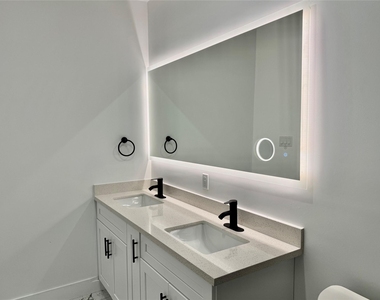 6928 Paris Street - Photo Thumbnail 6