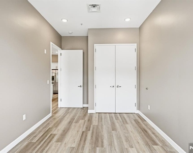 271 Millburn - Photo Thumbnail 10