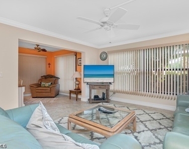 4300 Belair Lane - Photo Thumbnail 5