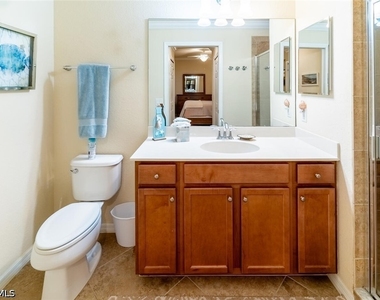 9731 Acqua Court - Photo Thumbnail 17