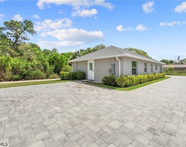 27302 Dortch Avenue - Photo Thumbnail 24