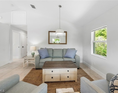 27302 Dortch Avenue - Photo Thumbnail 7
