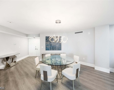 6075 Pelican Bay Boulevard - Photo Thumbnail 28