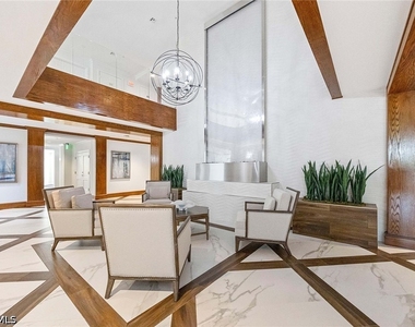 6075 Pelican Bay Boulevard - Photo Thumbnail 4