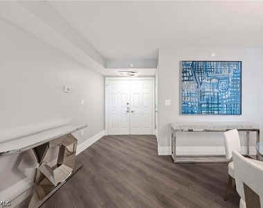 6075 Pelican Bay Boulevard - Photo Thumbnail 7