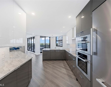6075 Pelican Bay Boulevard - Photo Thumbnail 18