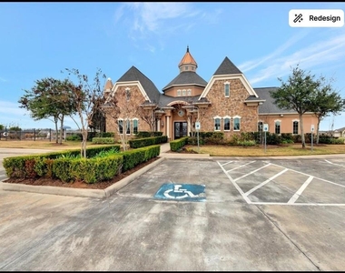 5514 Handlewood Lane - Photo Thumbnail 2