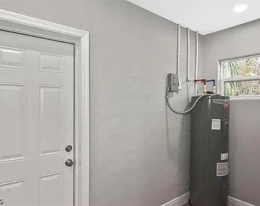 5457 9th Avenue - Photo Thumbnail 34